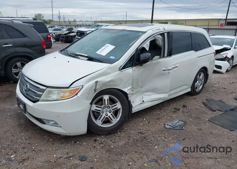 2013 Honda Odyssey Touring/Touring Elite from USA, damaged, VIN 5FNRL5H96DB074819